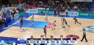 手感不佳！阿姆斯12投4中&三分7中2 得到12分4板8助正負(fù)值-12