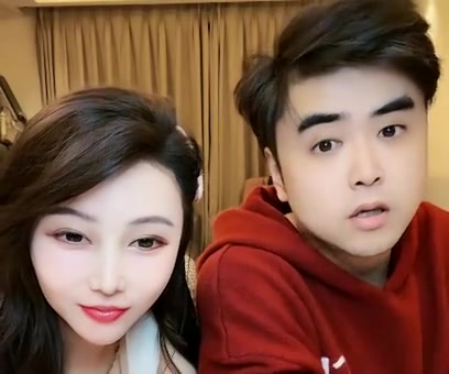 朱開：TES陣容是369、看片、Creme、JKL，輔助真不知道