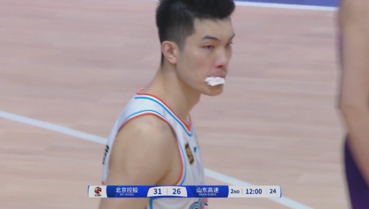 郭凱：不管嘴打開了 縫多少針也好 球隊(duì)的榮譽(yù)是第一位的